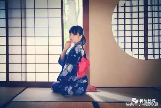 日本榻榻米制作过程,真正的日式榻榻米实用吗