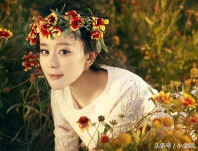 被讽为最丑紫薇仍不灰心曾为国脚男友擦鞋坚持付出终走红