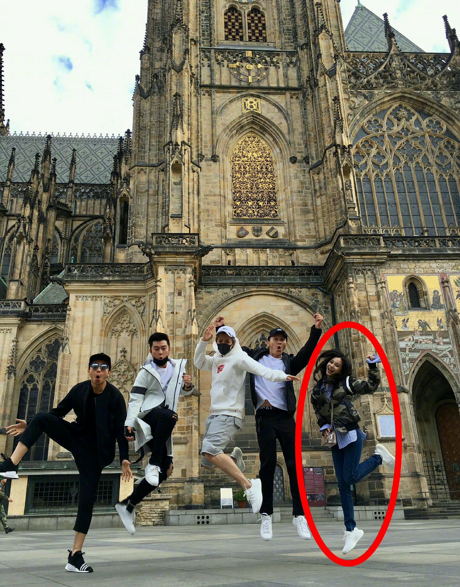 baby邓超李晨奔跑吧一期,鹿晗杨颖李晨玩石头剪刀布