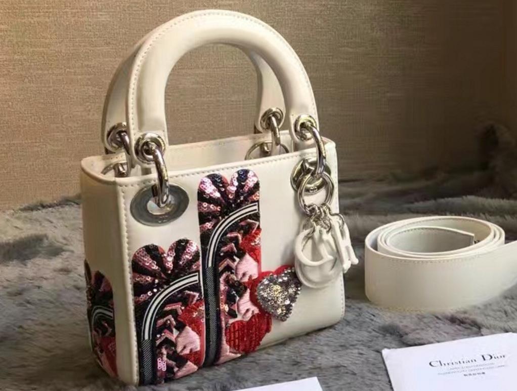 曲筱绡开大众polo是哪一集,曲筱绡polo