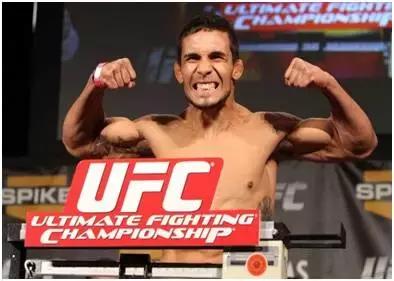 资讯｜加瑟基首秀对约翰逊，龙云格斗获“精武门”团体总冠军