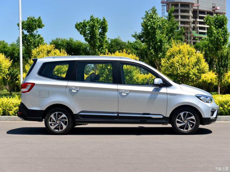 五菱宏光用什么油好,五菱宏光用的是什么助力油