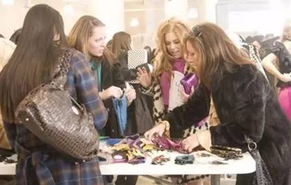 每天除了钱还能用到什么,你除了天天购物还会做什么