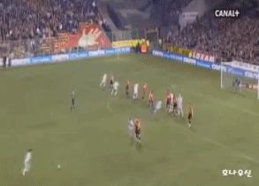 史上不可思议的任意球,史上最诡异的任意球