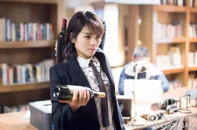 欢乐颂安迪一件衣服上万,欢乐颂2安迪服装价格