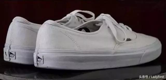 小白鞋去黄方法,夏季小白鞋如何祛黄