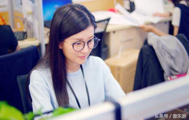 欢乐颂2关雎尔谢童畅玩迪士尼,《欢乐颂2》关雎尔