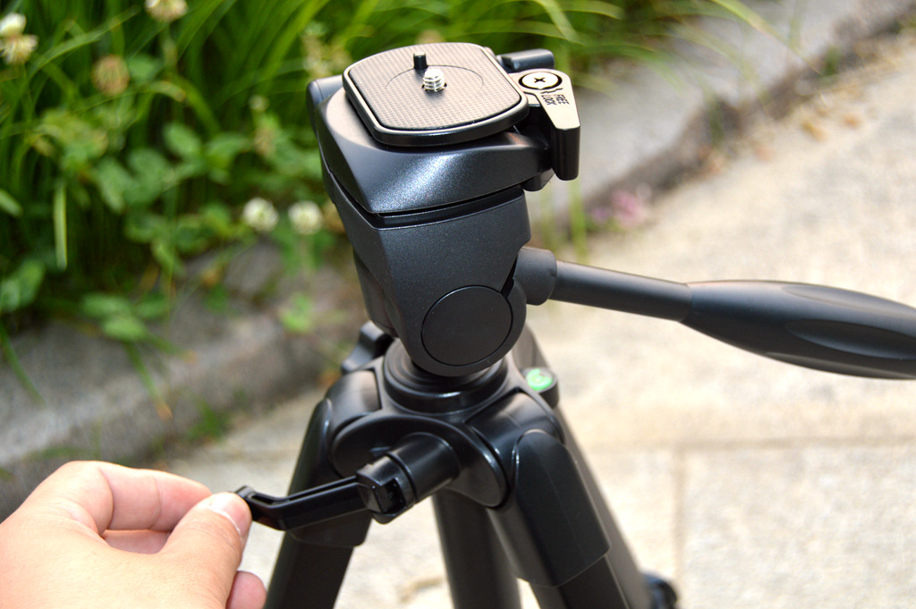 推荐一款性价比高的三脚架,百元性价比三脚架