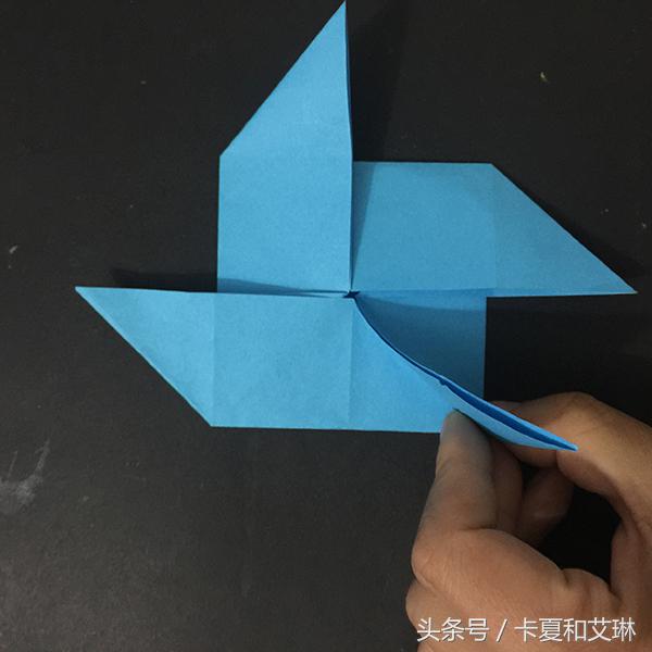 小鱼可以游的手工教程,会游的小鱼手工制作