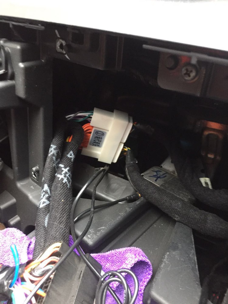 洛阳起亚k3汽车音响改装,成都起亚k3改音响