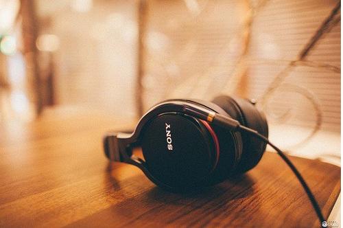 索尼的1a耳机怎么样 (索尼入门级头戴式耳机1a)