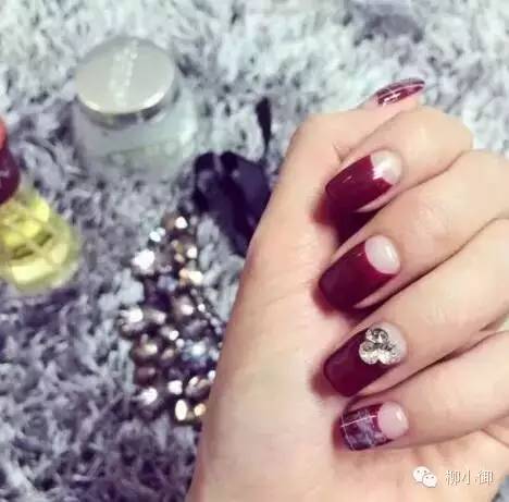 红绿搭配的美甲新年,同学会装b的最高境界