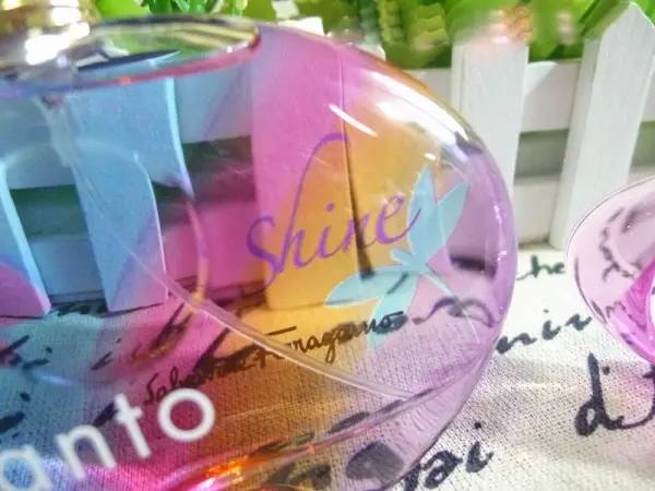 ferragamo梦中彩虹,ferragamo南宁