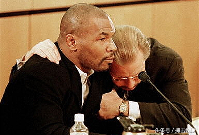 拳王泰森居然被人一拳轰倒,拳王泰森被打到满地找牙