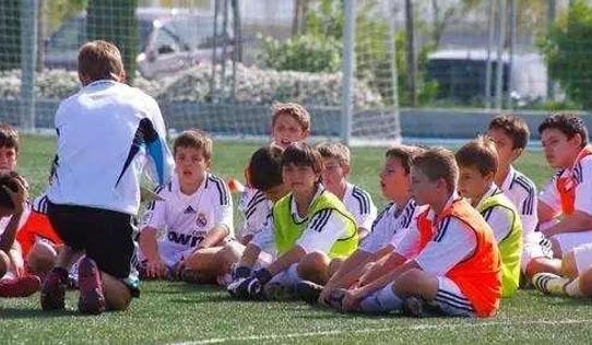 你要知道这十八条,立刻成球星——足球的葵花宝典