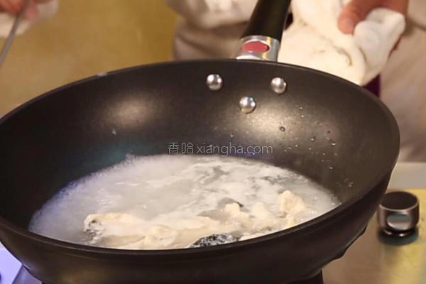 鱼肉怎么做才能不咸又好吃,鱼肉怎么做不腥又嫩