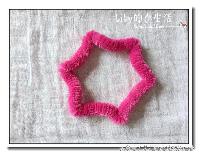 扭扭棒做小皇冠,如何用扭扭棒做一个小的皇冠