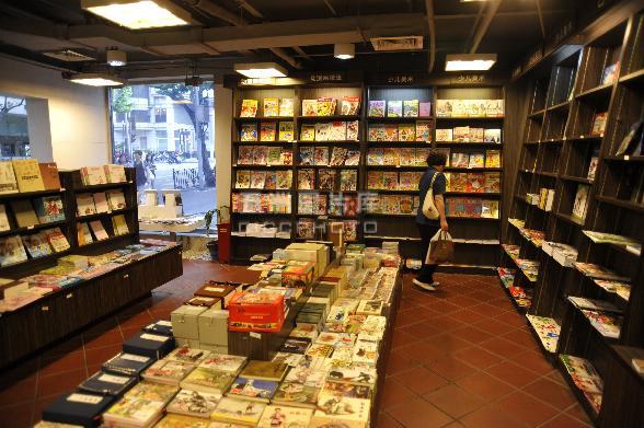 究竞错哪儿了，实体店为何频频倒闭