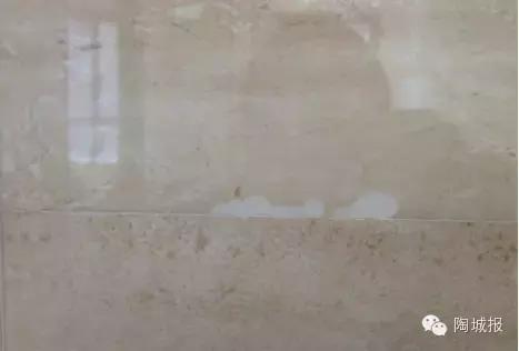 瓷砖脱皮是质量问题吗,瓷砖脱皮怎样修复