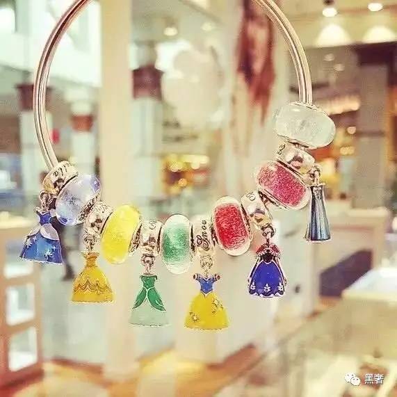 一入潘门深似海|潘多拉的串珠子是怎么让人买到上瘾的?