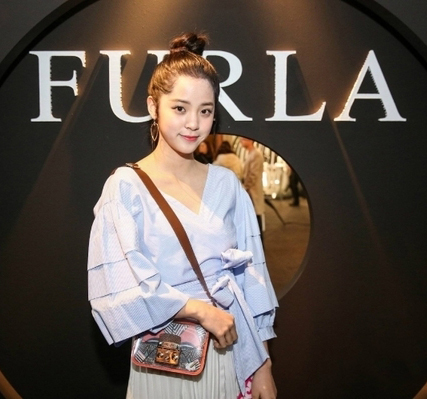 Furla的这款包火了！难道是下一个Gucci？