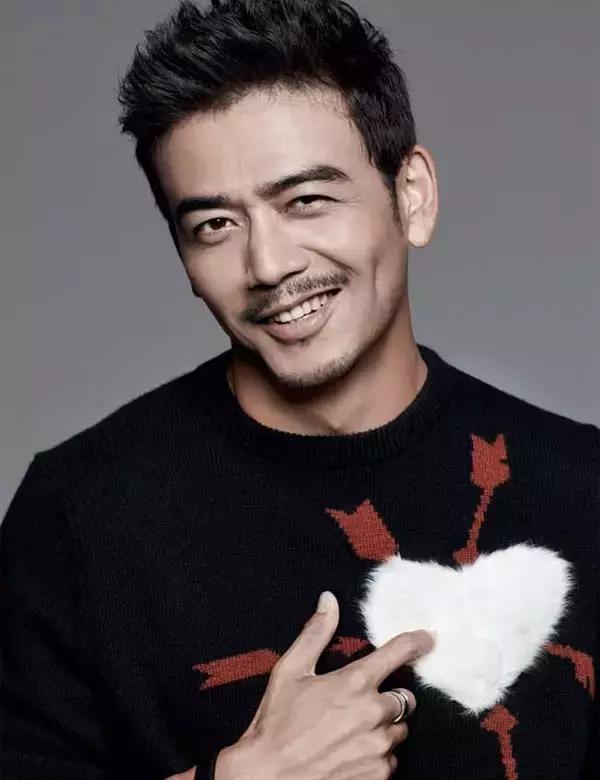 欢乐颂2里面靳东戴的什么手表,欢乐颂2戴什么表好