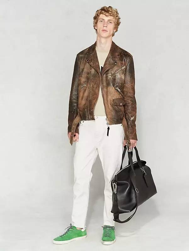 帆布鞋大牌匡威,范斯和匡威帆布鞋哪个好