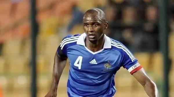 托蒂退役纪录片,罗马托蒂退役时刻