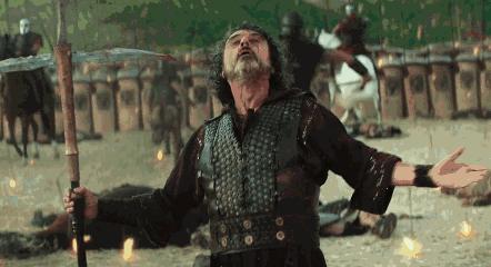 疯狂堕落,把杀人当游戏,美国的神创造了年度最大尺度之剧