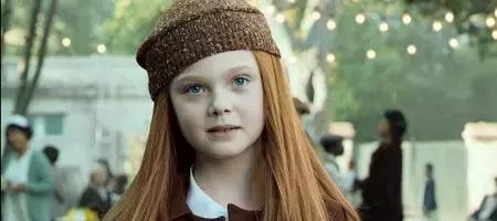 19岁爆红好莱坞女星,好莱坞巨星戛纳电影节红毯