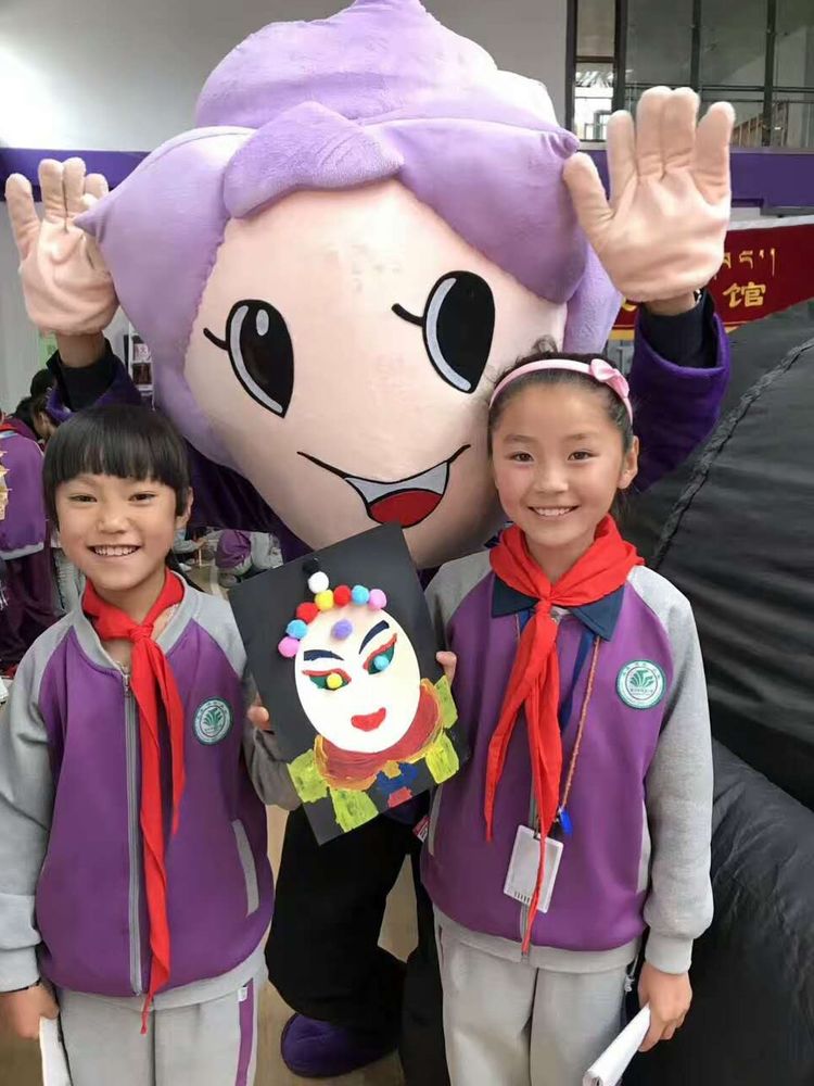 西宁市康南园山小学第二届“美艺相伴”艺术节之科技艺术体验活动