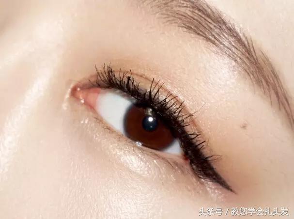 一学就会的扎头发小技巧,十二种扎头发的方法妹子们的福音