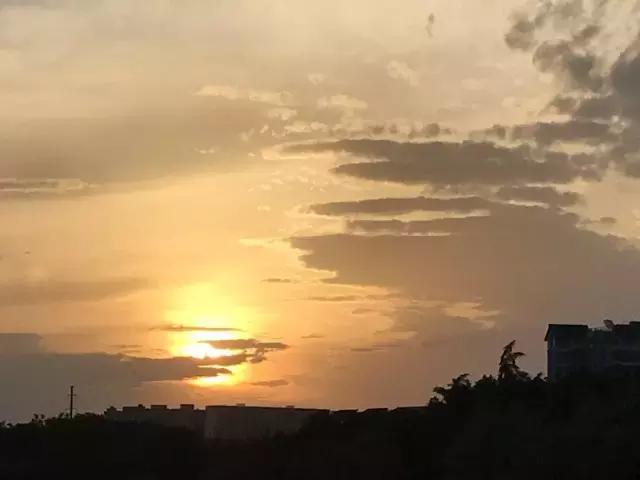 还有什么软件可以拍照修图的,有什么软件可以修图还可以p图