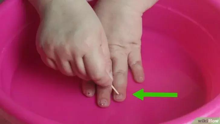 如何不用卸甲油快速洗掉指甲油,不用洗甲水如何去掉指甲油