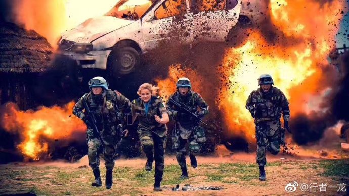 一龙媲美泰森，少林武功重拳889磅，最强特种兵牵挂战争中儿童