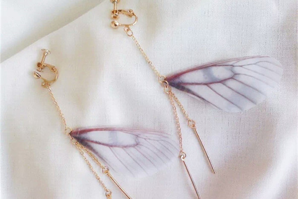 时尚潮流配饰让你的气质与众不同,时尚饰品美出高级感