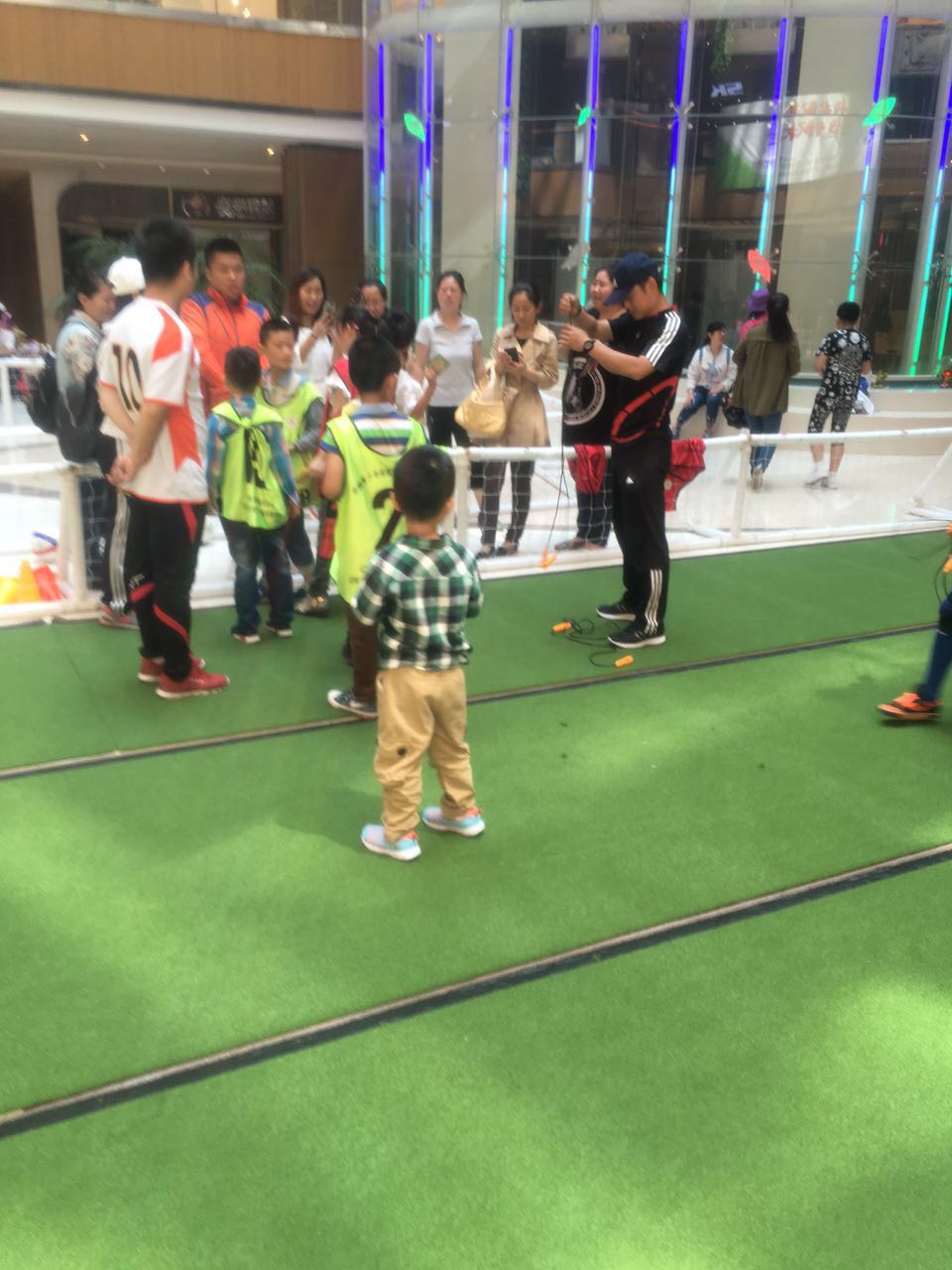 李应发：希望孩子们因足球过一个意义非凡的儿童节