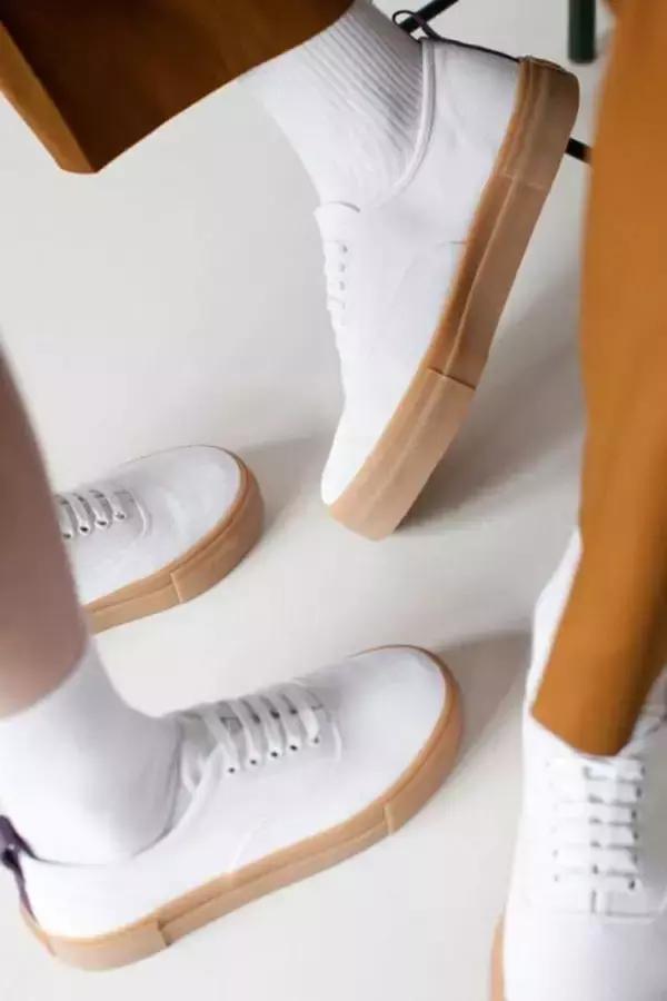 王炸同款鞋子,王炸溜冰鞋