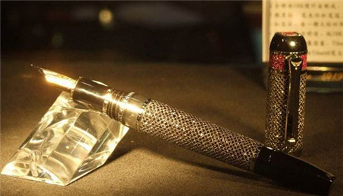 揭秘那些钻石界的大咖们，个个都是无价之宝！