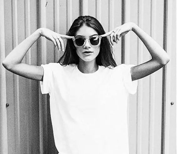 纯棉和涤棉的布料有什么区别,棉涤t恤和纯棉有什么区别