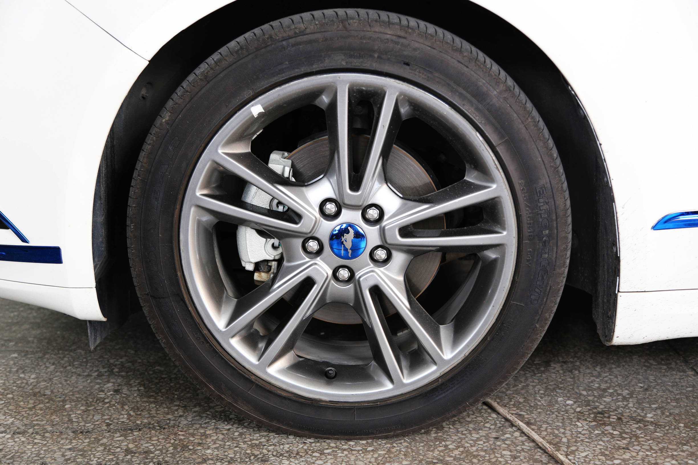 最酷蒙迪欧改装,蒙迪欧旋钮式改装