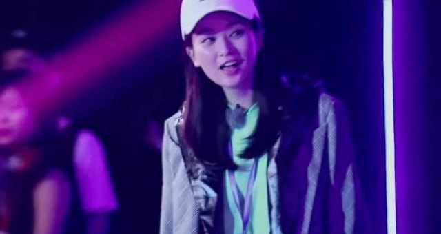 乔欣鹿晗奔跑,鹿晗不接乔欣花球视频