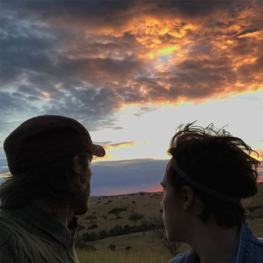 贝克汉姆一家非洲旅行，与小七温馨亲嘴被网民批评「有点变态」！