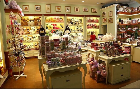 想开小饰品店从哪进货,经营饰品技巧