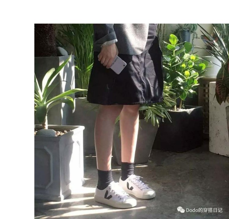 个性时尚小白鞋夏季,新款简约潮牌小白鞋