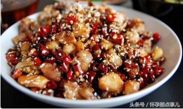 哺乳期妈妈发烧哪些食物不能吃,哺乳期禁忌食物一览表