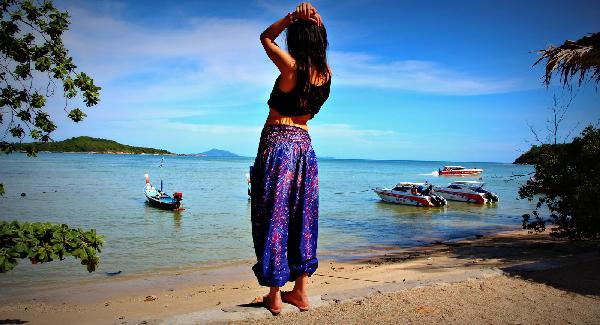 适合日常穿的瑜伽服款式,什么瑜伽服穿上舒服又好看