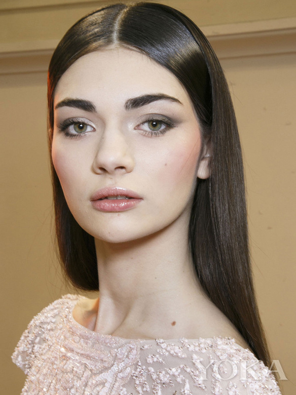 答应我看完这篇就不要再买十元店的塑料梳子了好吗？