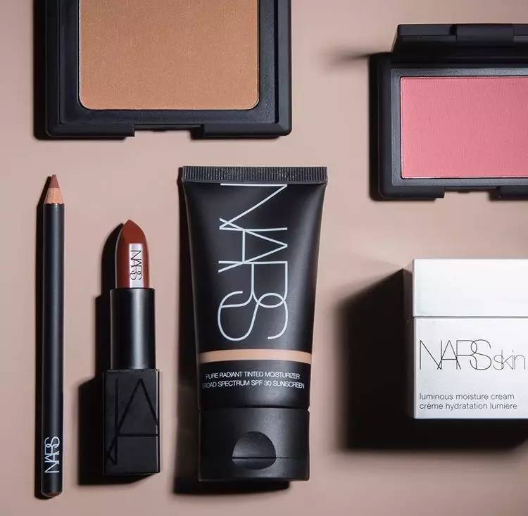 非常便宜好用的化妆品牌子,有个化妆品牌子叫红什么