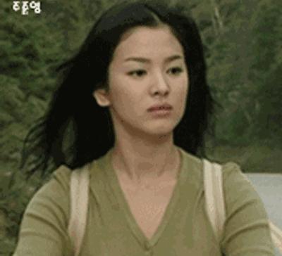 把《权利的游戏》拉下神坛的，还有这部韩版的枪炮与玫瑰...